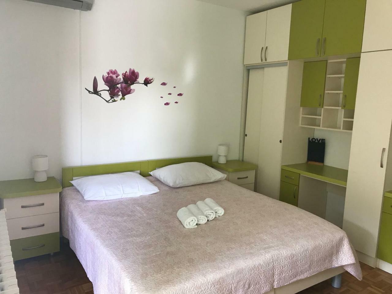 Apartman Ive Starigrad Exterior photo